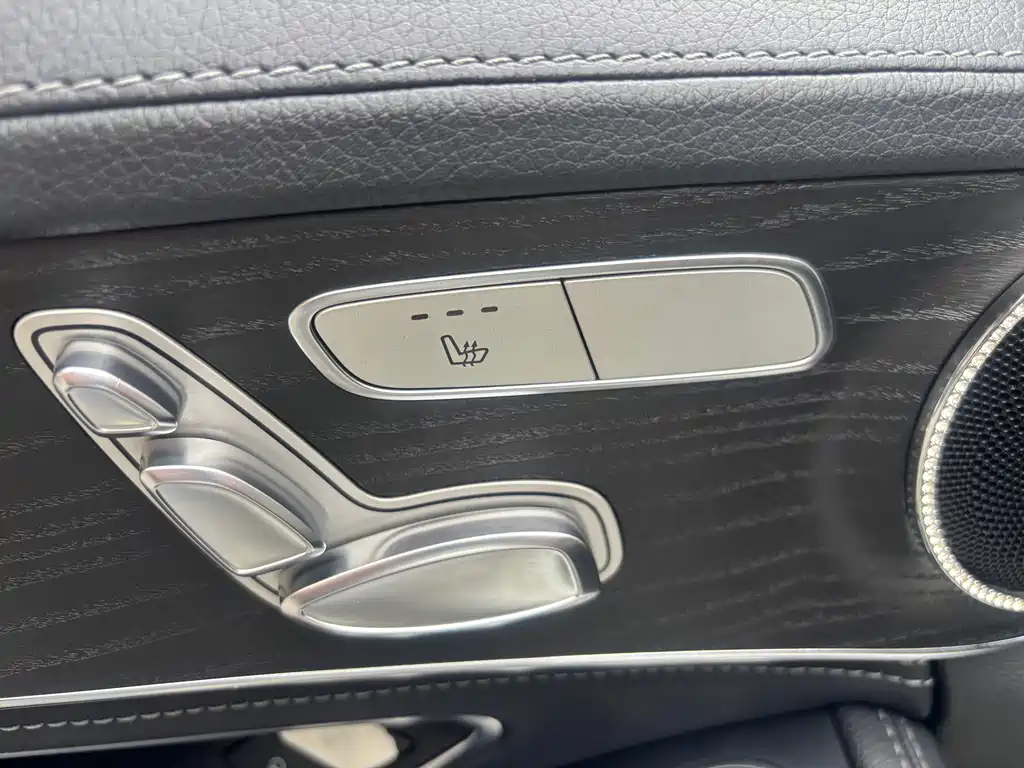 Mercedes-Benz C-Class — миниатюра 10
