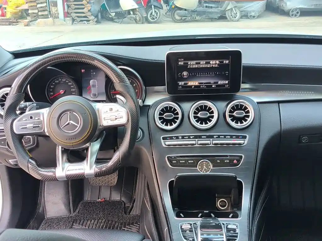 Mercedes-Benz C-Class — миниатюра 10