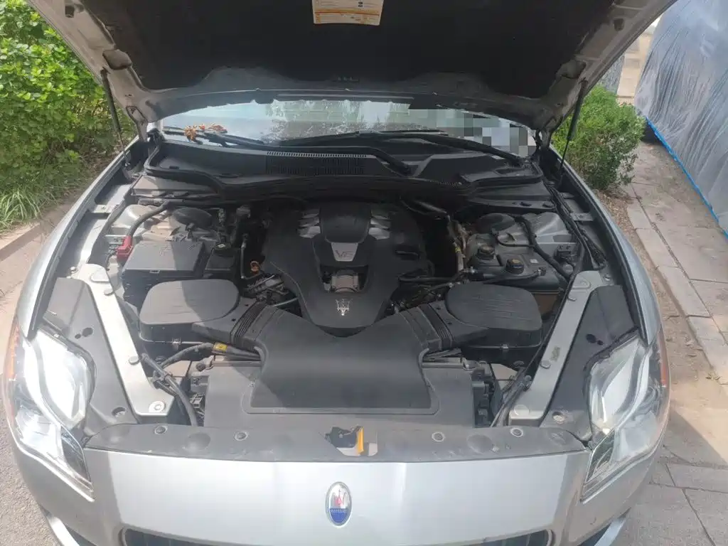 Maserati Quattroporte — миниатюра 21