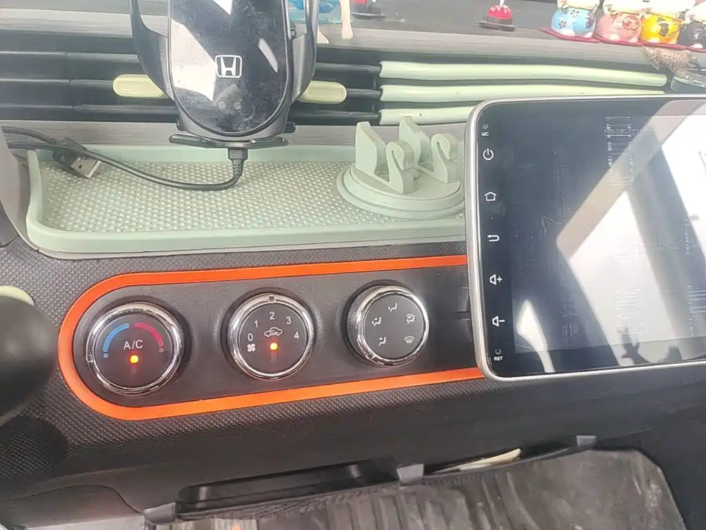 Wuling MINIEV — миниатюра 13