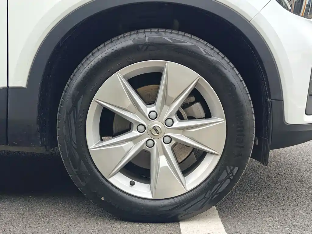 Volvo XC40 2023 B3 Fashion
