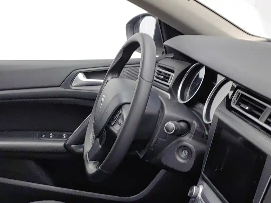 Peugeot 408 — миниатюра 22