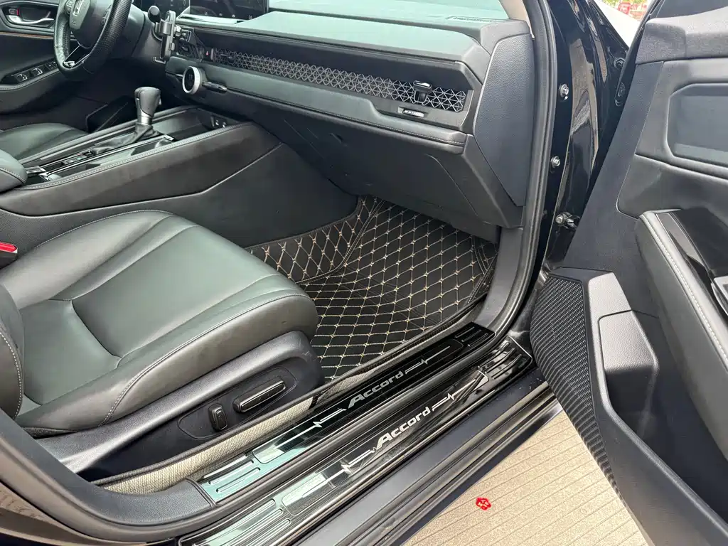 Honda Accord — миниатюра 15