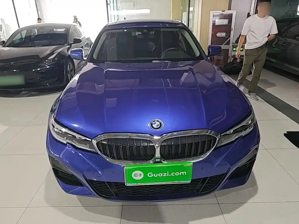 BMW 3 Series — миниатюра 3