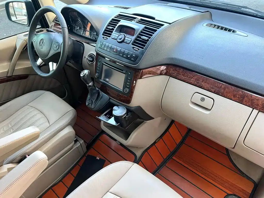 Mercedes-Benz Viano — миниатюра 4