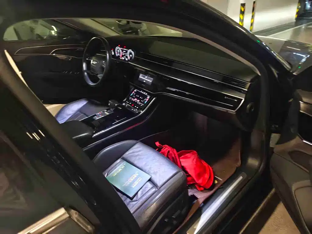 Audi A8 — миниатюра 3