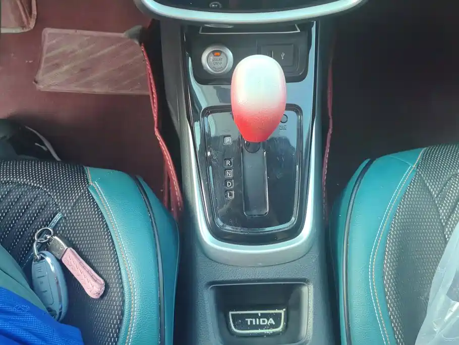 Nissan Tiida — миниатюра 16