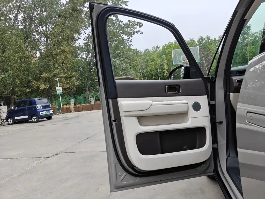 Li Auto Li MEGA — миниатюра 13