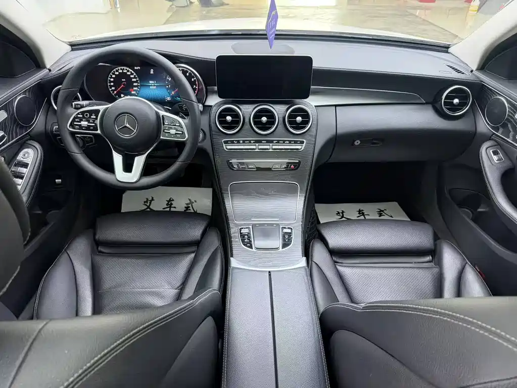 Mercedes-Benz C-Class — миниатюра 4