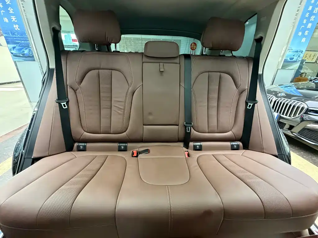 BMW X5 (Import) — миниатюра 12