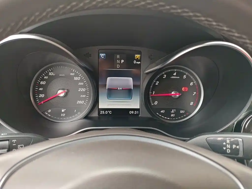 Mercedes-Benz GLC 2017 GLC 260 4MATIC Luxury