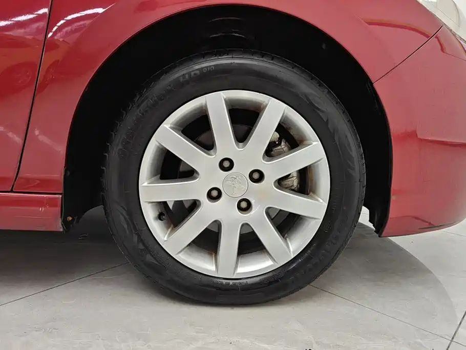 Peugeot 308 — миниатюра 6
