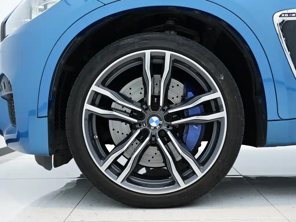 BMW X6 M — миниатюра 7