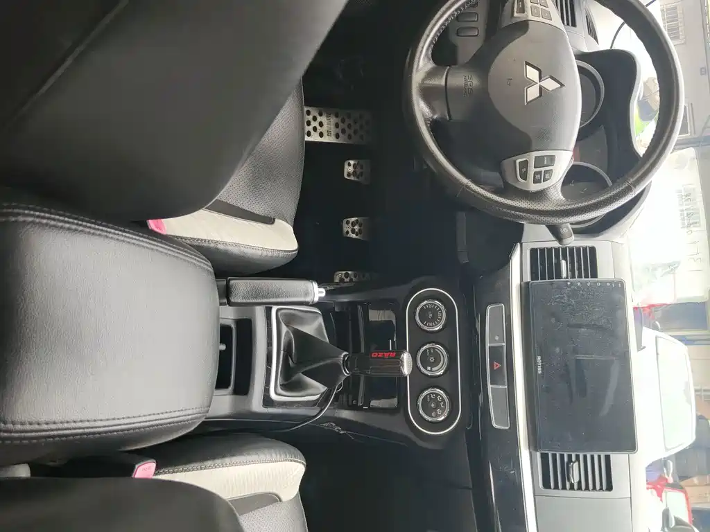 Mitsubishi Lancer EX — миниатюра 8