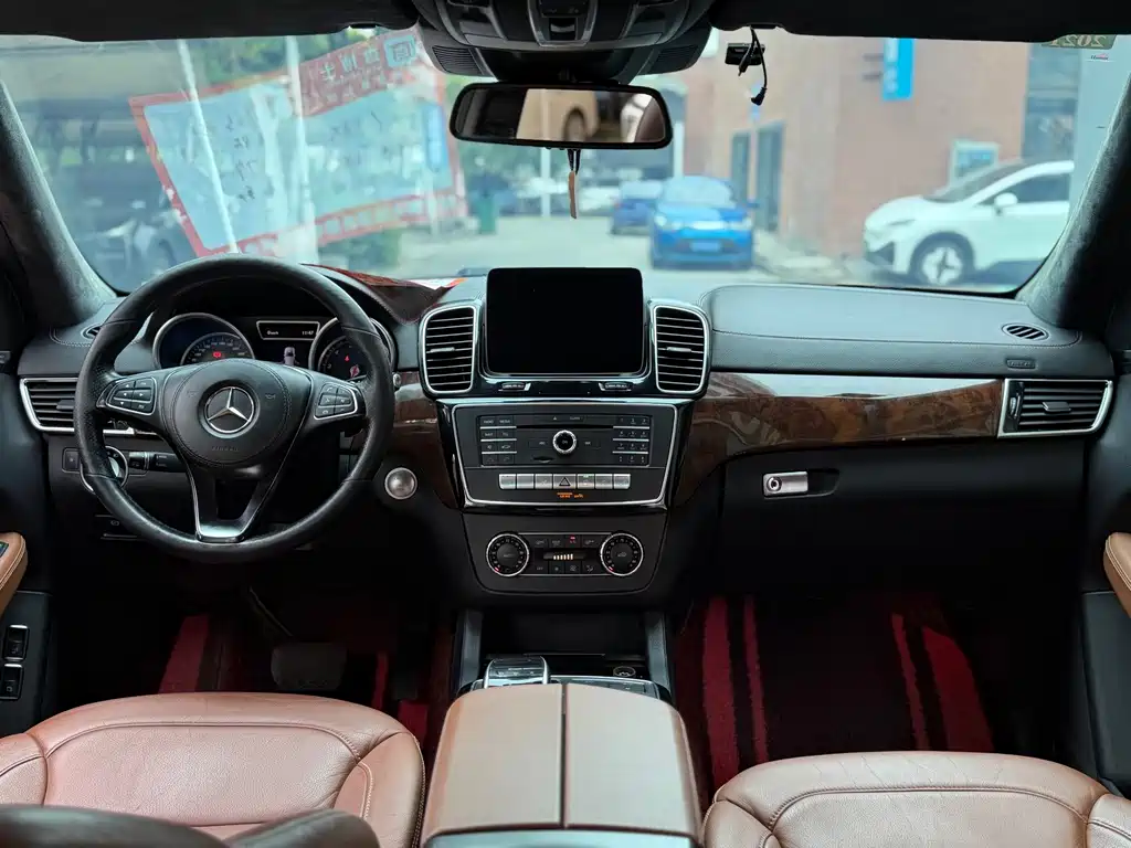 Mercedes-Benz GLS — миниатюра 16