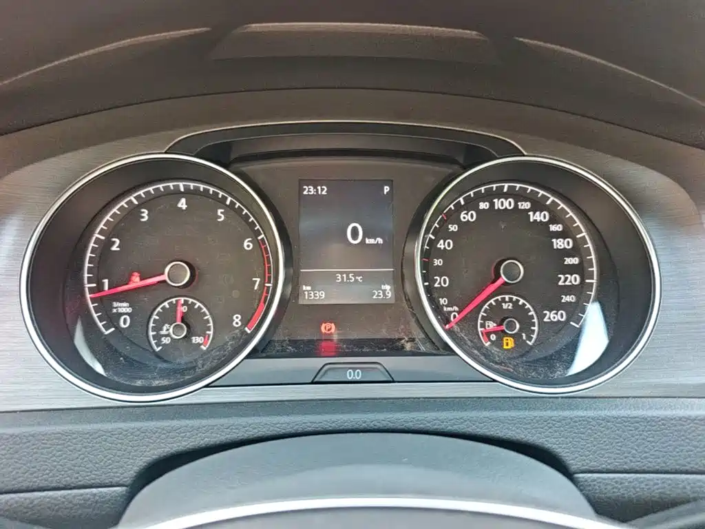 Volkswagen Golf — миниатюра 12