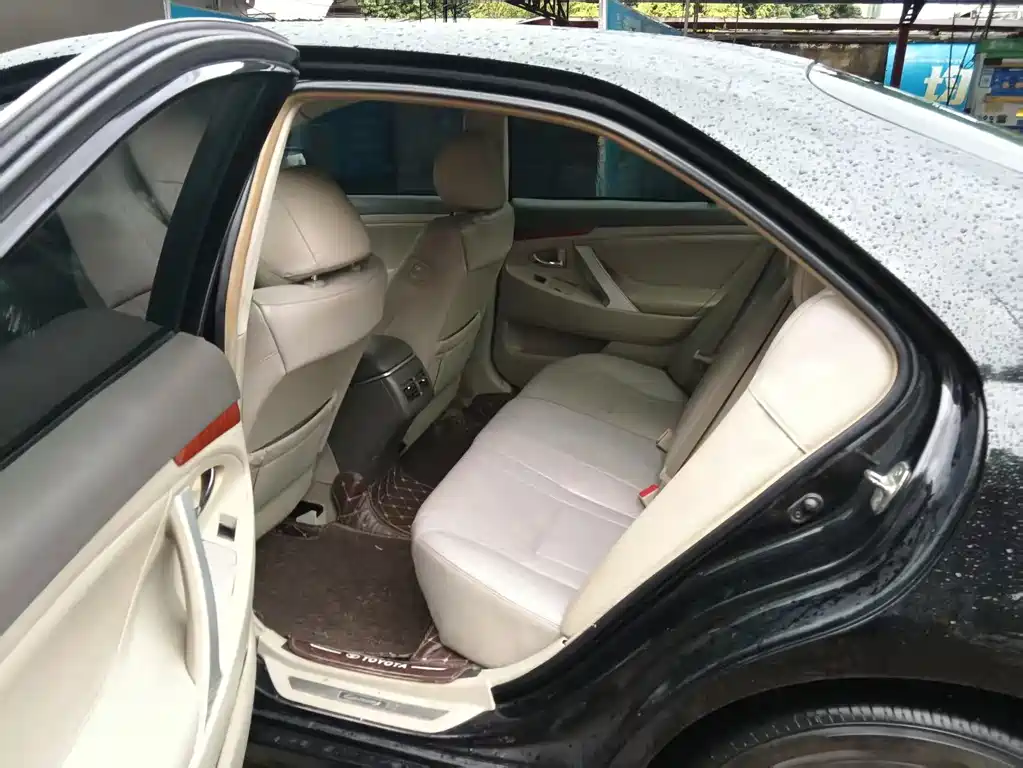 Toyota Camry — миниатюра 7