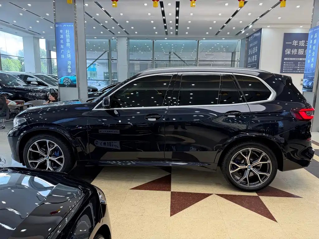 BMW X5 (Import) — миниатюра 27