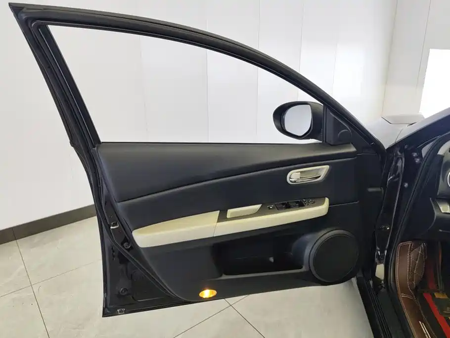 Mazda Ruiyi — миниатюра 7