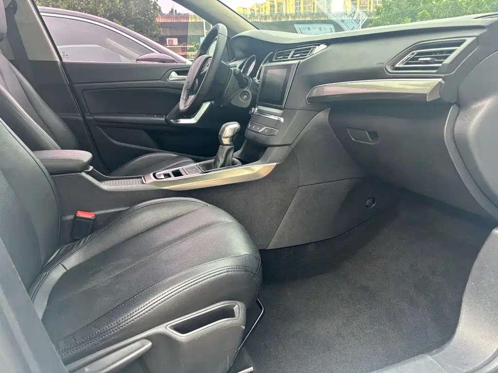 Peugeot 408 — миниатюра 14