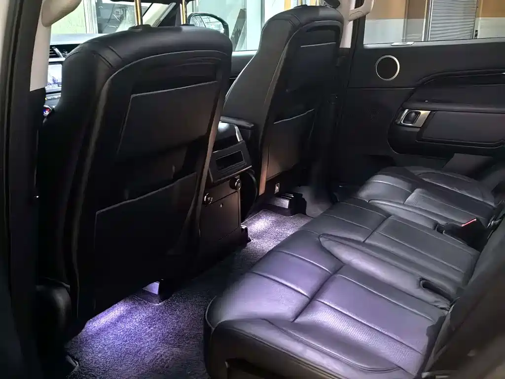 Land Rover Discovery — миниатюра 6