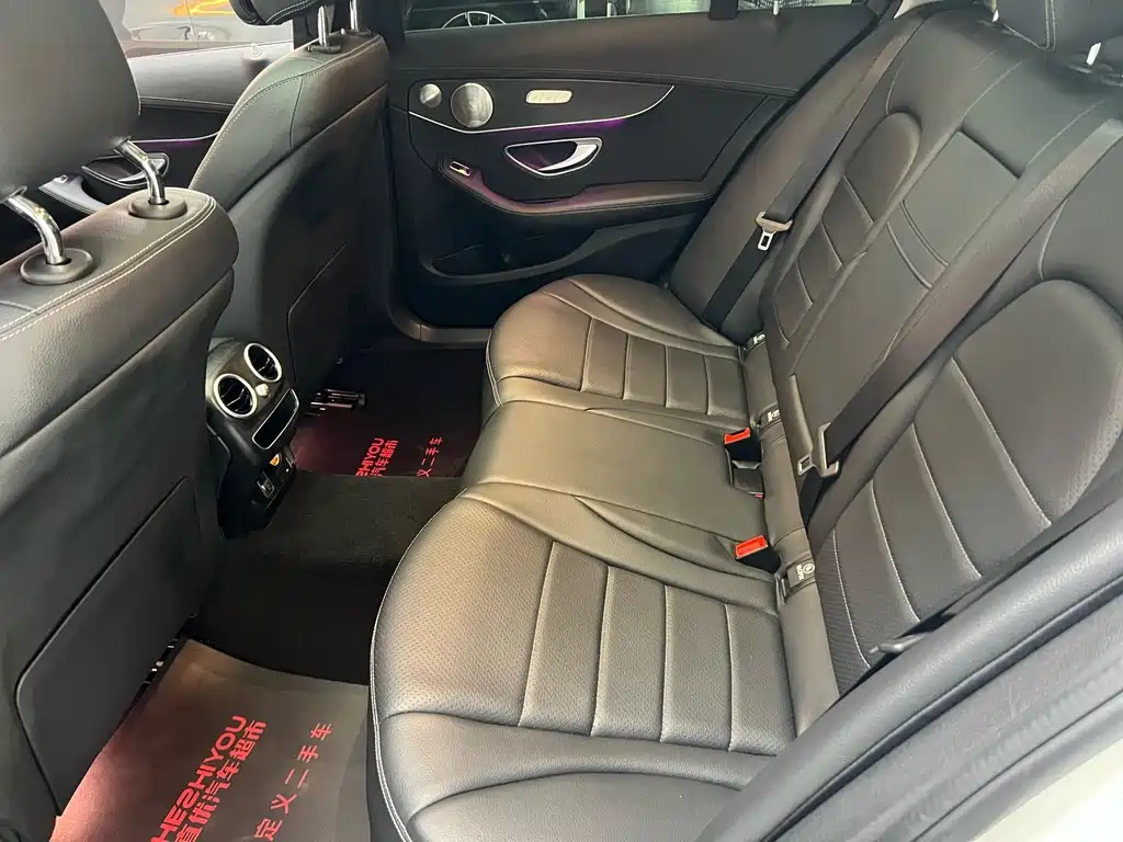 Mercedes-Benz C-Class — миниатюра 10