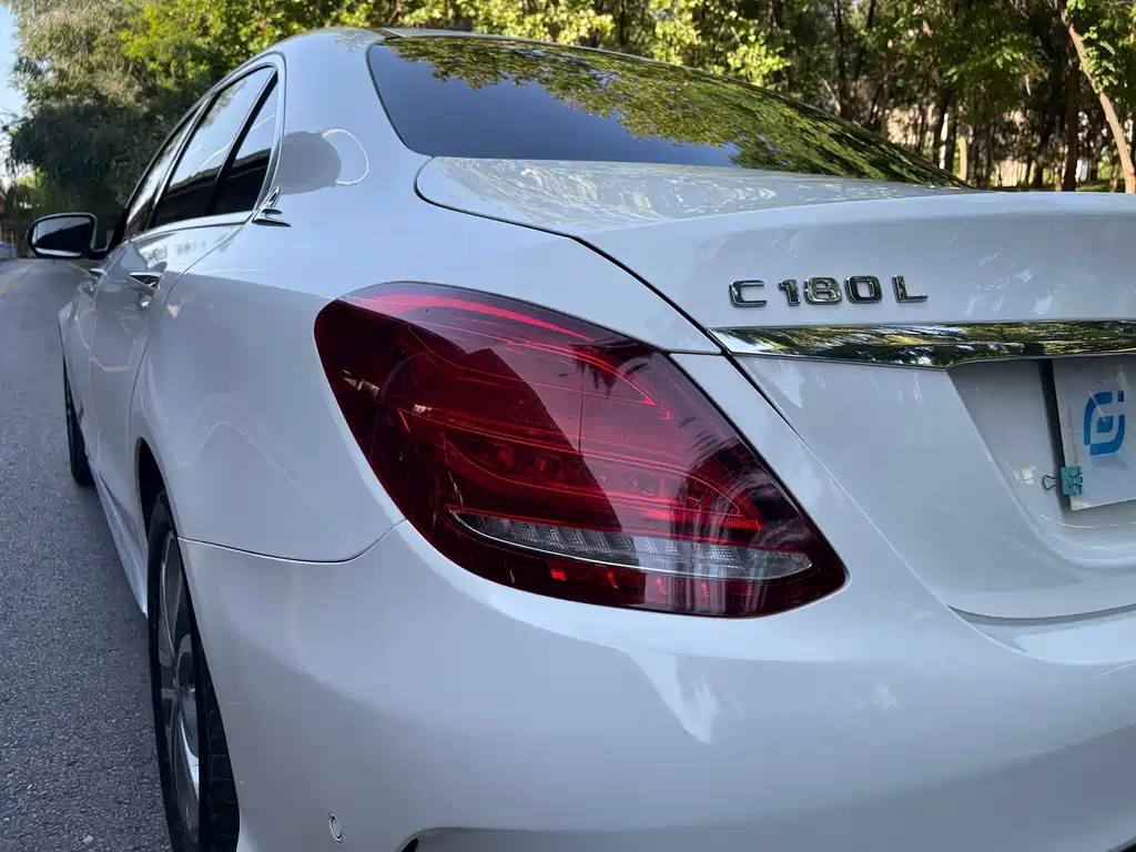Mercedes-Benz C-Class — миниатюра 18