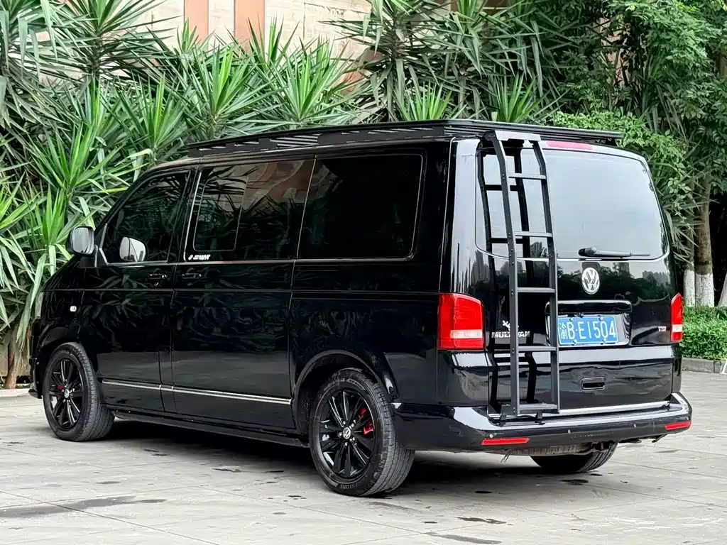 Volkswagen Multivan — миниатюра 4