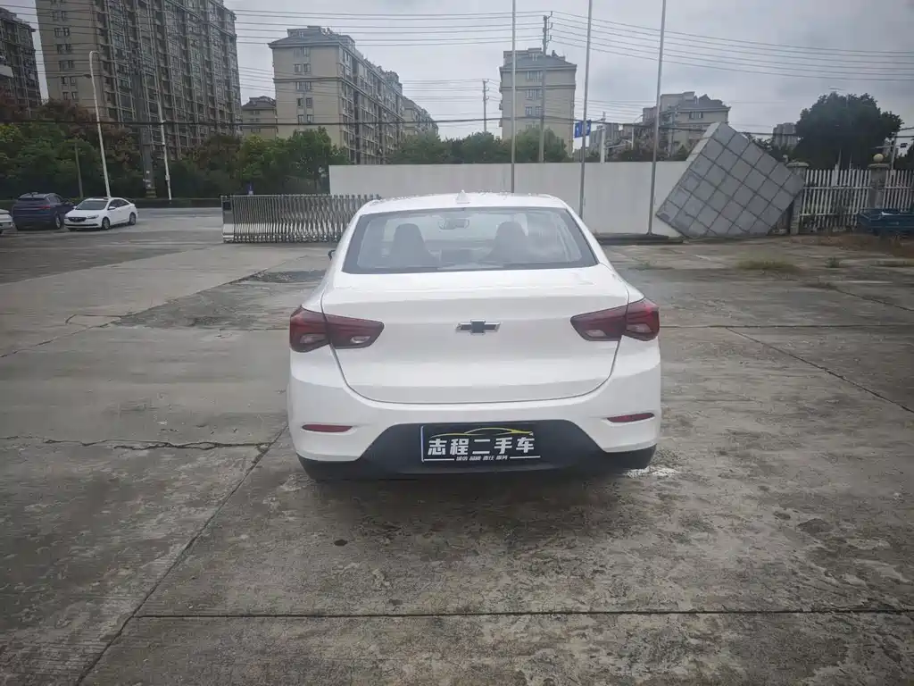 Chevrolet Cavalier — миниатюра 9