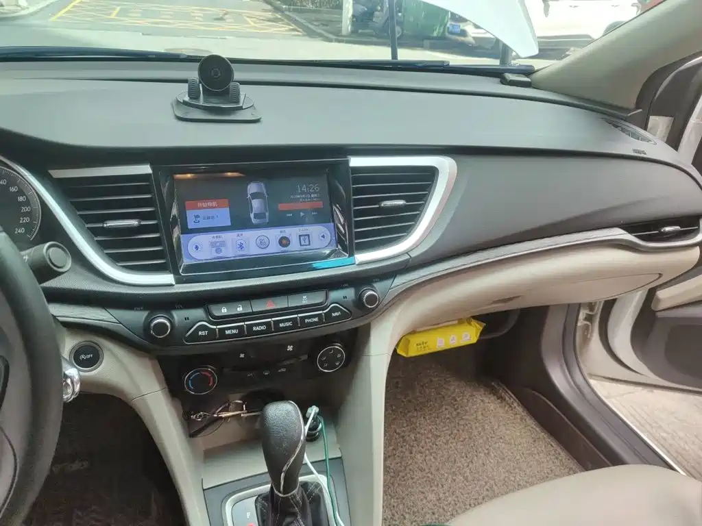 Buick Excelle — миниатюра 9