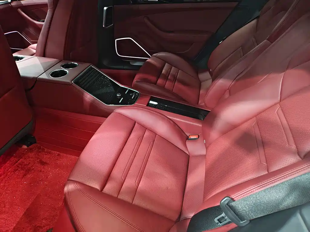 Porsche Panamera — миниатюра 9