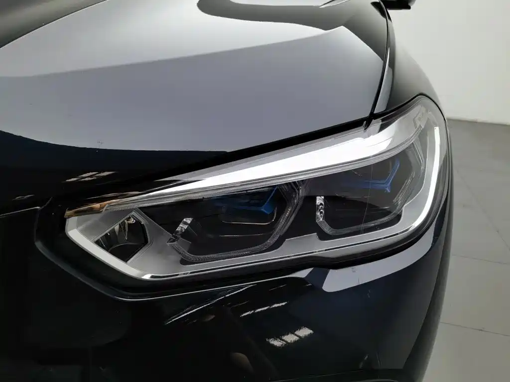 BMW X5 — миниатюра 7