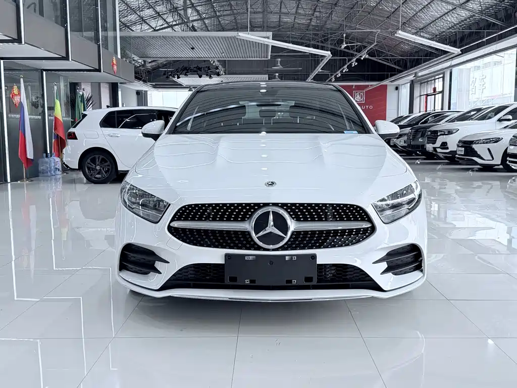 Mercedes-Benz A-Class — миниатюра 2