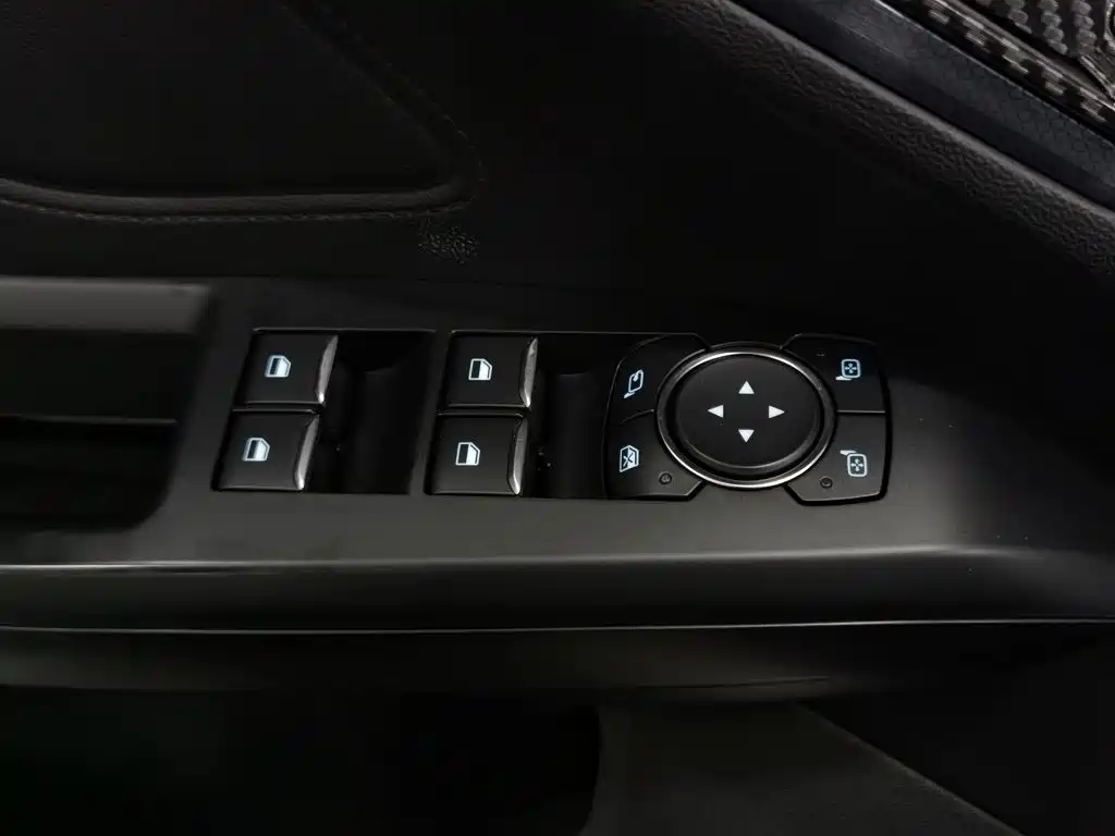 Ford Focus Active — миниатюра 9