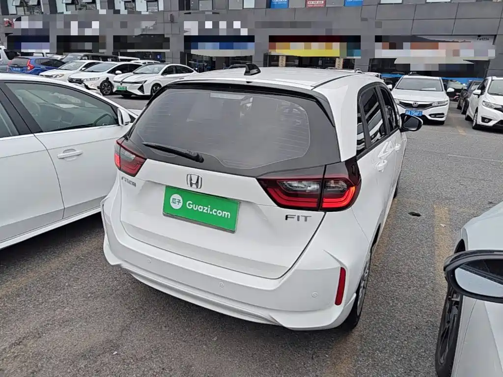 Honda Fit — миниатюра 7