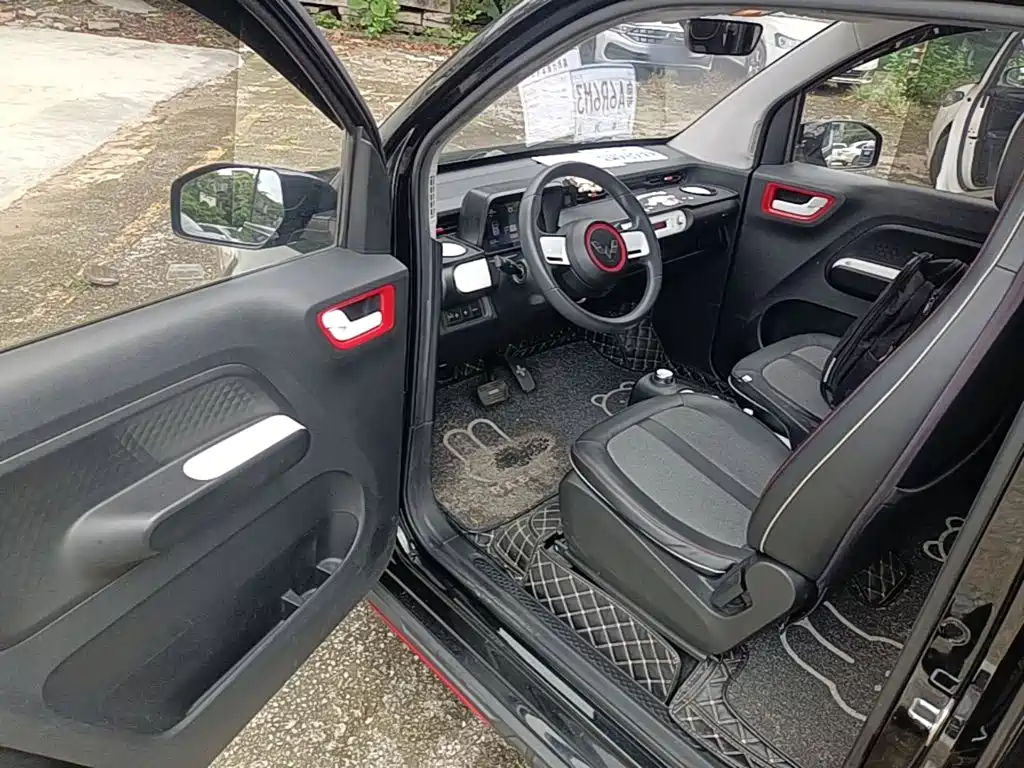 Wuling MINIEV — миниатюра 16