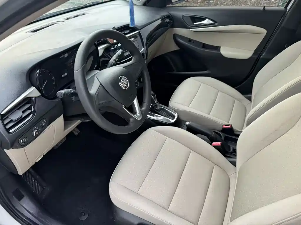 Buick Excelle — миниатюра 7
