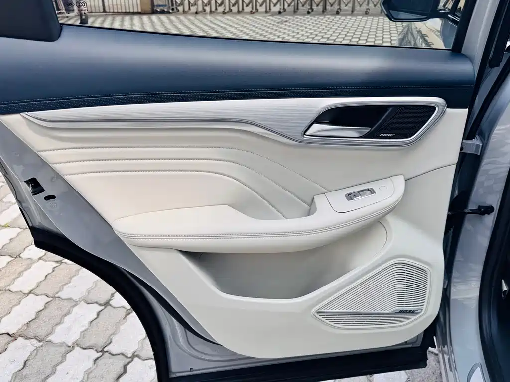 Roewe Feifan MARVEL R — миниатюра 16