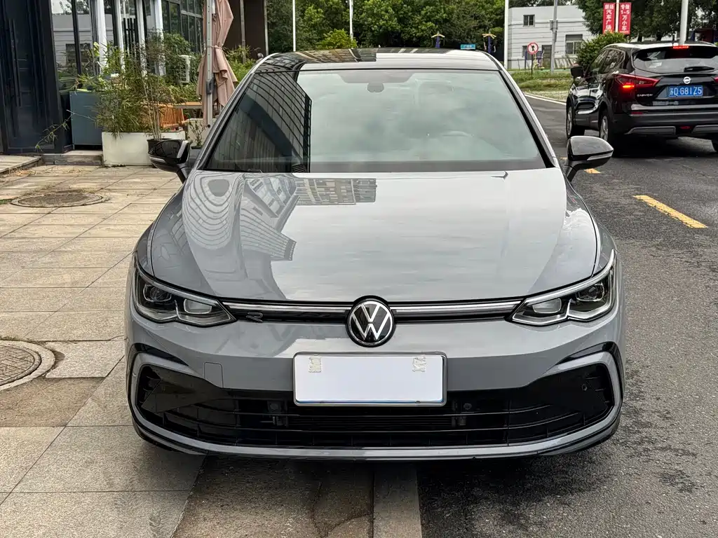 Volkswagen Golf — миниатюра 2