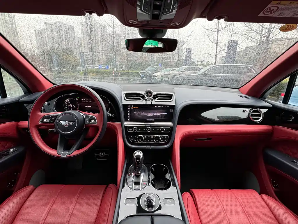 BENTLEY TIMYUE PLUG IN HYBRID