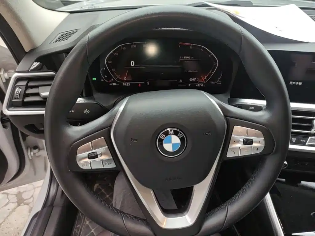 BMW 3 Series — миниатюра 11
