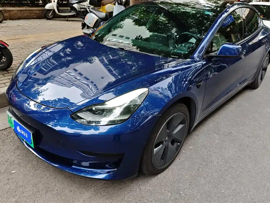 Tesla Model 3 2021