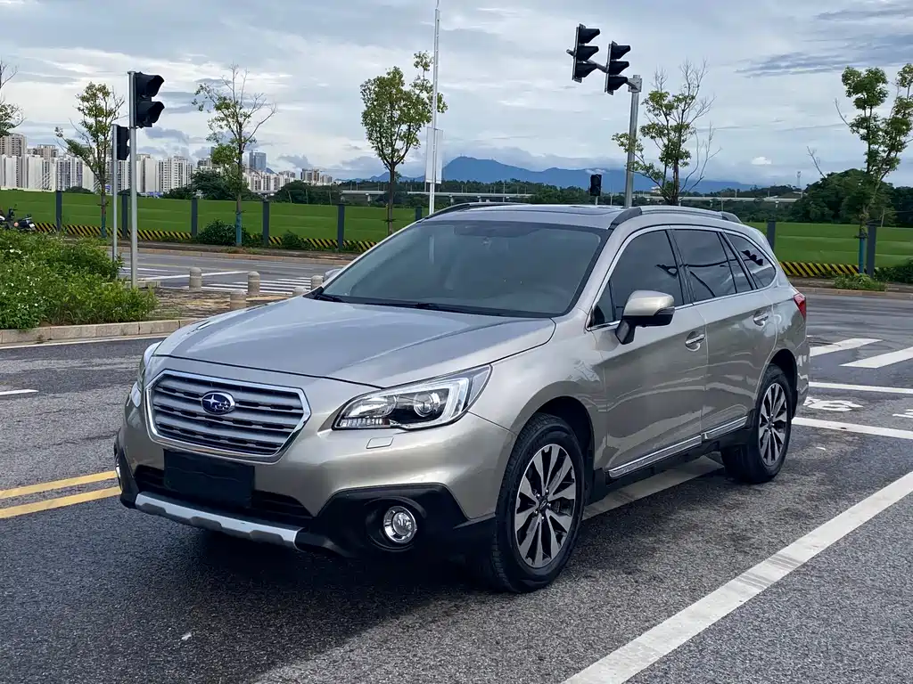 Subaru Outback 2015