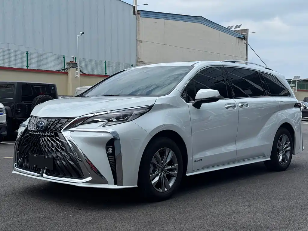 Toyota Sienna 2023