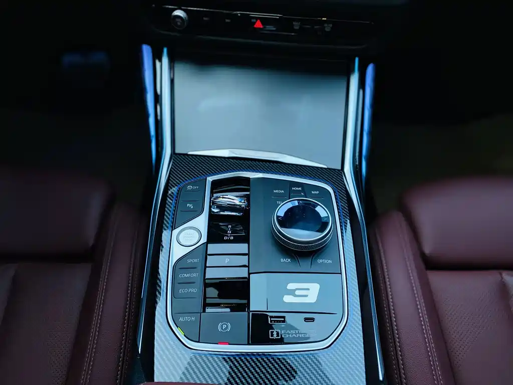 BMW i3 — миниатюра 10
