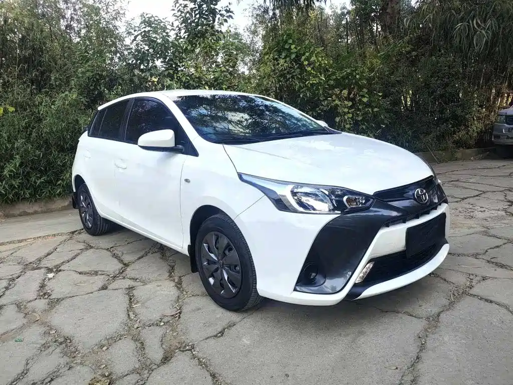 Toyota Yaris L — миниатюра 6