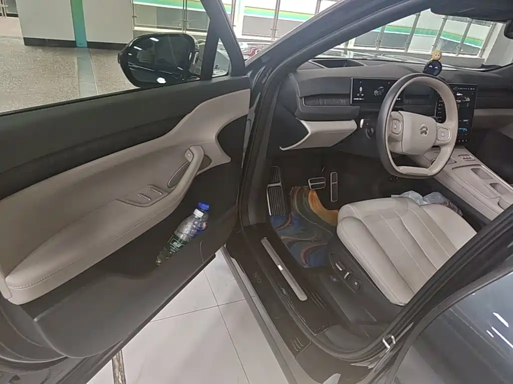 NIO ES8 — миниатюра 16