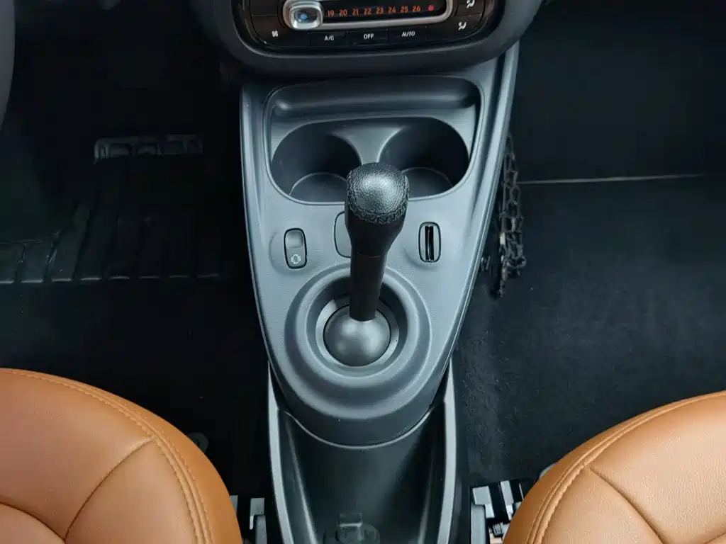 smart Smart Fortwo — миниатюра 13