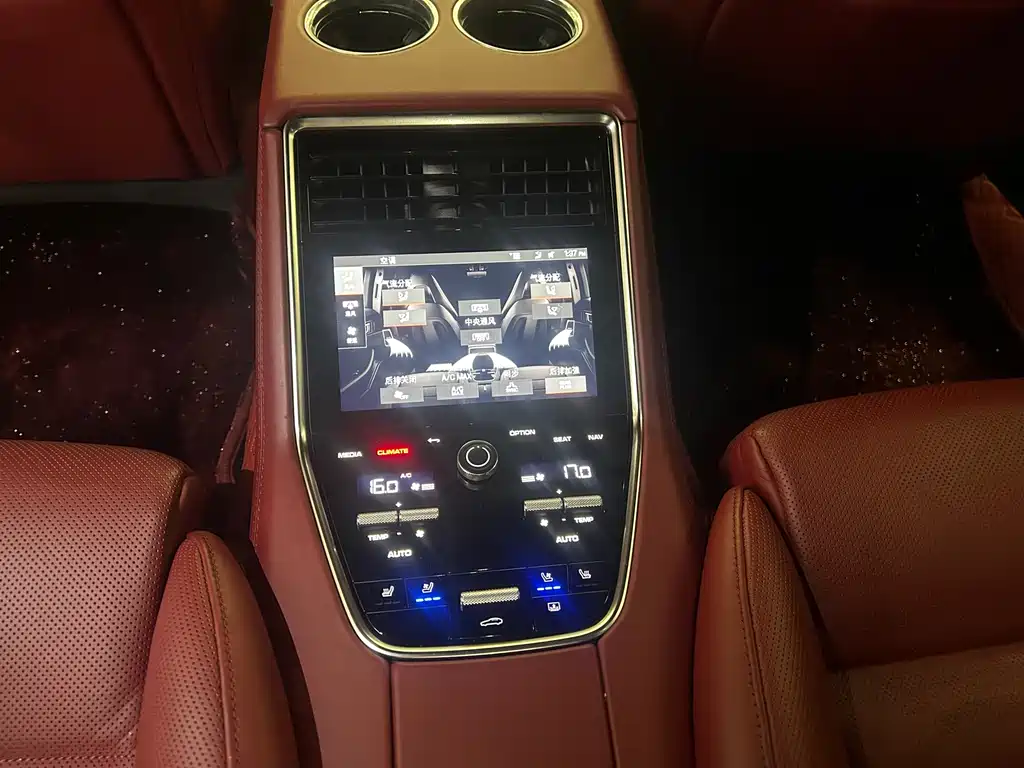 Porsche Panamera — миниатюра 16