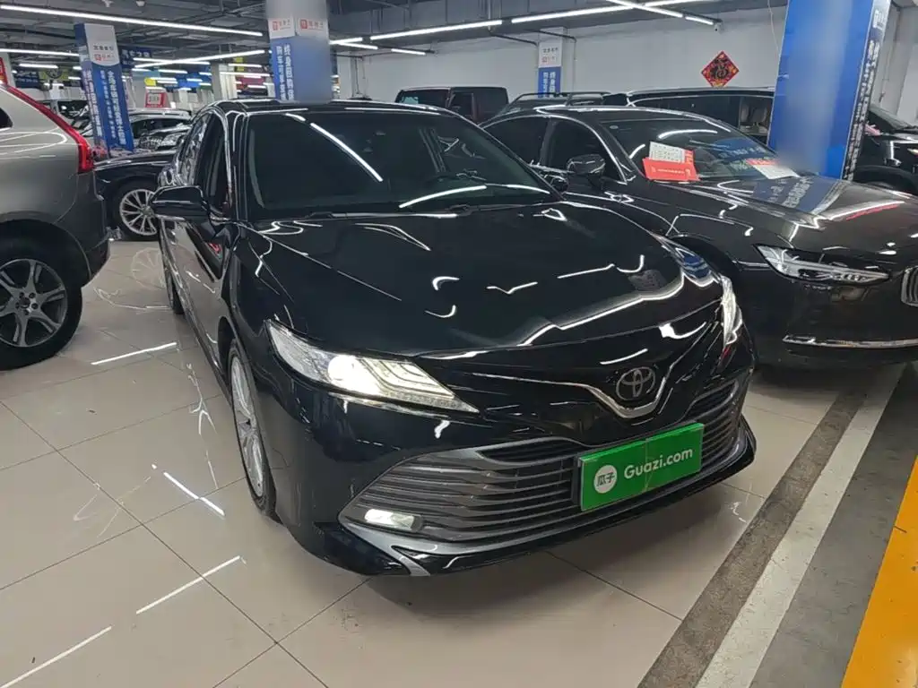 Toyota Camry — миниатюра 4
